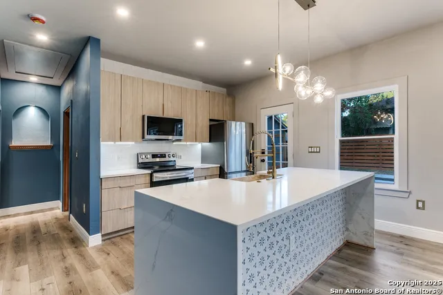 915 Mason San Antonio, TX 78208